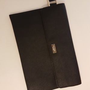 NWOT Kate Spade Magnetic Saffiano Clutch Wristlet